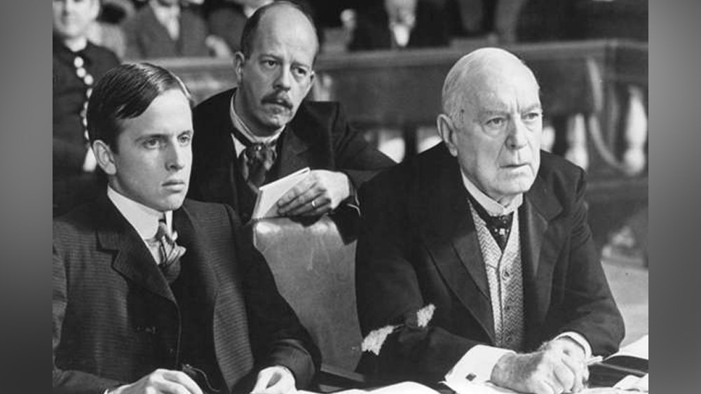 ‘রেইডার্স অব দ্য লস্ট আর্ক’, ‘চ্যারিয়টস্ অব ফায়ার’ ছবির সঙ্গে অস্কারের মঞ্চে মনোনীত হয়েছিল ‘র‌্যাগটাইম’ ছবিটিও। ১৯৮১ সালে মুক্তি পাওয়া মাইলো ফরম্যান পরিচালিত এই ছবিটি আটটি বিভাগের জন্য মনোনীত হলেও অস্কারের মঞ্চ থেকে খালি হাতে ফিরে আসে।