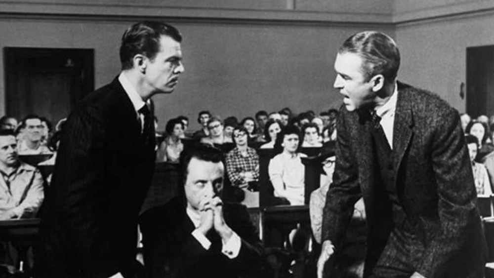 ১৯৫৯ সালে ‘বেন-হুর’ ছবিটির অস্কার জয়ের মাঝে হারিয়ে যায় ‘অ্যানাটমি অব আ মার্ডার’। কোর্টরুম ড্রামা ঘরানার এই ছবিটি সাতটি বিভাগে মনোনীত হওয়ার পরেও অস্কারের মঞ্চ থেকে ফাঁকা হাতে ফিরে আসে।