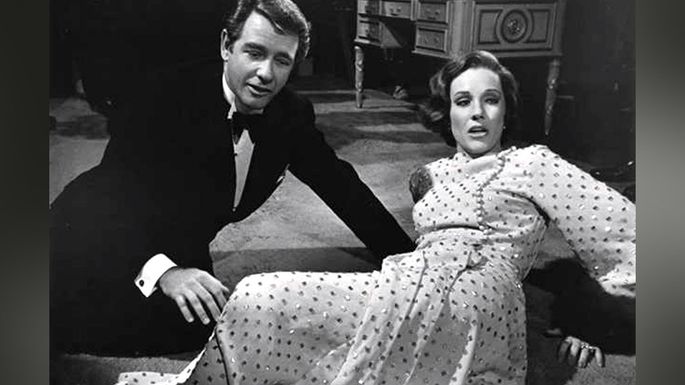 ‘দ্য স্যান্ড পেবলস্‌’ ছবিটির পর রবার্ট ওয়াইজ পরিচালিত আরও একটি ছবি ‘স্টার!’ অস্কারের জন্য সাতটি বিভাগে মনোনীত হয়। কিন্তু দুর্ভাগ্যবশত, ১৯৬৮ সালে মুক্তি পাওয়া এই ছবিও রবার্টকে অস্কার এনে দিতে পারেনি।