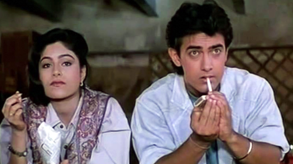 কমেডি-ড্রামায় পরিপূর্ণ এই ছবিটির চিত্রনাট্য ১৯৭৯ সালে মুক্তিপ্রাপ্ত ‘ব্রেকিং আওয়ে’ ছবি থেকে অনেকটাই অনুপ্রাণিত। কিন্তু এই প্রসঙ্গে পরিচালক মনসুর খান জানান, এই হলিউড ছবির বিষয়ে তিনি কিছুই জানতেন না। প্রেক্ষাপটের কিছু অংশে মিল থাকলেও ছবিদু’টি পুরোপুরি আলাদা।