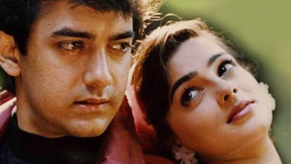 ১৯৯৫ সালে অ্যাকশন-থ্রিলার ঘরানার ‘বাজি’ ছবিতে আমির খান ও মমতা কুলকার্নিকে অভিনয় করতে দেখা গিয়েছে। আশুতোষ গোয়াড়িকর এই ছবির পরিচালনার দায়িত্বে ছিলেন। ‘লগান’-এর আগে এই ছবির মাধ্যমে পরিচালক ও অভিনেতা জুটি বাঁধে। যদিও ‘বাজি’র চিত্রনাট্য নিয়ে বিতর্ক রয়েছে।