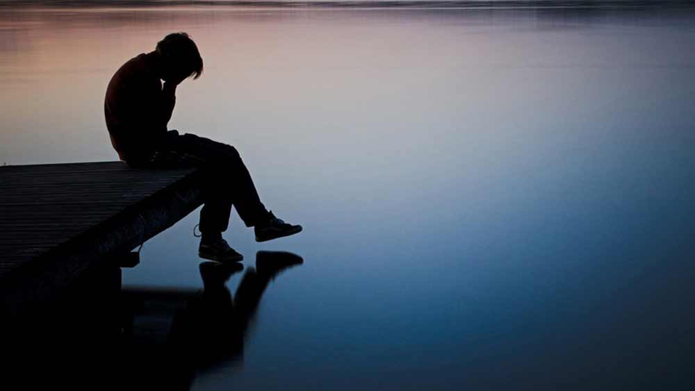 আরও একটু বড় হলে পিতৃপরিচয় জানার জন্য মরিয়া ওঠেন ওই যুবক। শেষে যখন মায়ের অতীত জানতে পারেন ওই যুবক, তখন ভেঙে পড়েননি। বরং মাকে সাহস জুগিয়েছেন। 