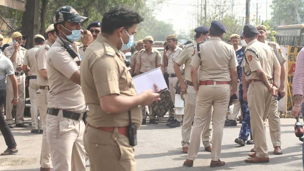 পুলিশ সূত্রে খবর, ঘটনার দিন জ্যোৎস্না অসুস্থ ছিলেন। আর সেই কারণেই তিনি রান্না করতে পারেননি। কাজ থেকে ফিরে ওয়াঘমারে দেখেন, স্ত্রী রান্না করেননি। এর পরেই রাগের মাথায় জ্যোৎস্নাকে পিটিয়ে খুন করেন ওয়াঘমারে।