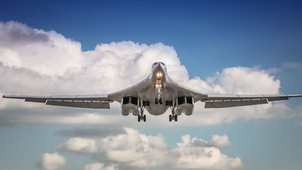 টিইউ-১৬০ বোমারু বিমানটি আবার ‘ব্ল্যকজ্যাক’ নামেও পরিচিত। বিশ্বের সবচেয়ে দ্রুত, বড় সুপারসনিক বোমারু বিমান এটি। বিমানটি রুশ বাহিনীর মেরুদণ্ড হিসেবে পরিচিত।