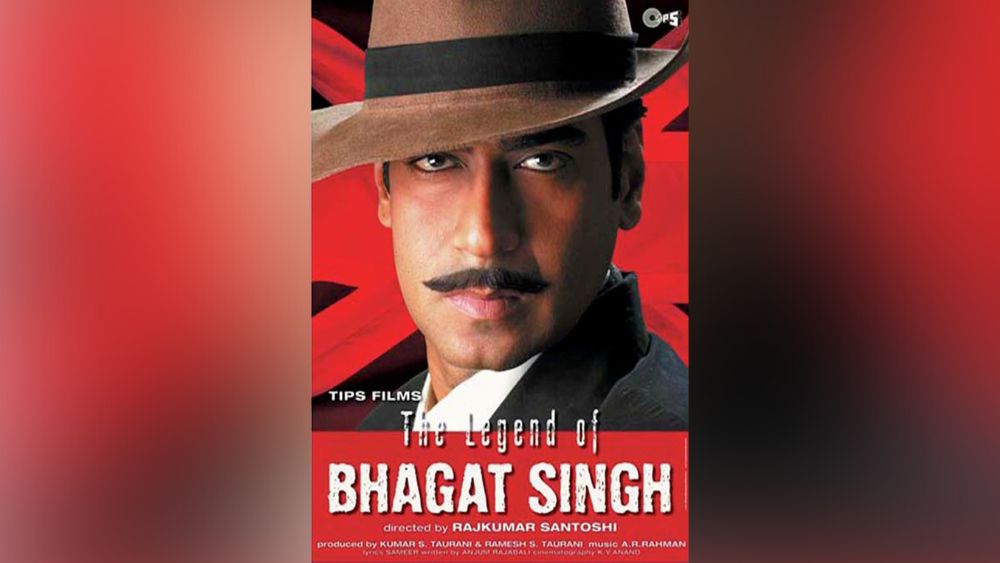 ‘দ্য লেজেন্ড অফ ভগত সিং’:  ভগত সিংয়ের জীবনের ওপর নির্ভর করে বেশ কয়েকটি সিনেমা তৈরি হয়েছে বলিউডে। তবে অজয় দেবগনের দ্য লেজেন্ড অফ ভগত সিং মন ছুঁয়ে যাওয়ার মতো সিনেমা। রাজকুমার সন্তোষির পরিচালনায়, অভিজাত যোশির লেখা এই ছবিতে অজয় ছাড়াও মুখ্য চরিত্রে অভিনয় করেছিলেন সুশান্ত সিং এবং ডি সন্তোষ। নতুন শতাব্দীর সেরা দেশাত্মবোধক ছবির তালিকায় অন্যতম এই ছবি। 