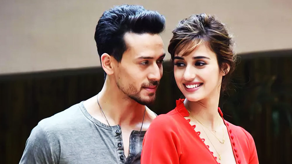 টিনসেল নগরীতে এই বছর খুশির আমেজ। কখনও বিয়ের সানাই বেজে উঠছে, কখনও বা নতুন অতিথি আগমনের খবরে বলিপাড়া আনন্দে মেতে উঠছে। কিন্তু এর মধ্যে বিচ্ছেদ ঘটেছে বলিউডের বিখ্যাত জুটিরও। দীর্ঘ ছ’বছরের সম্পর্কে ইতি টেনেছেন জ্যাকি-পুত্র টাইগার এবং দিশা পটানি।