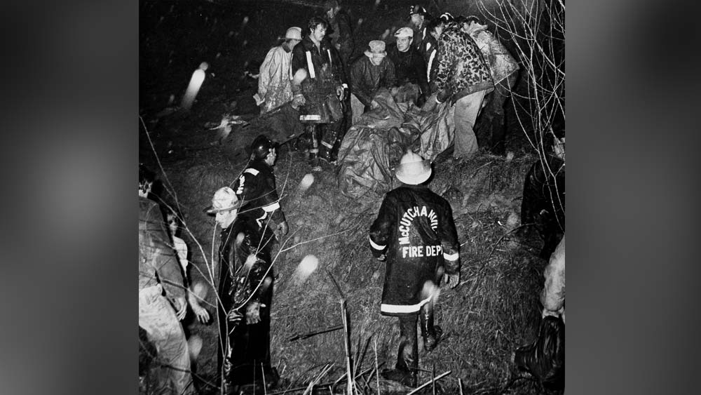 তদন্তে উঠে আসে, যান্ত্রিক ত্রুটির কারণে মাঝ আকাশে ভেঙে পড়েছিল এয়ার ইন্ডিয়ানা ফ্লাইট ২১৬ বিমানটি।