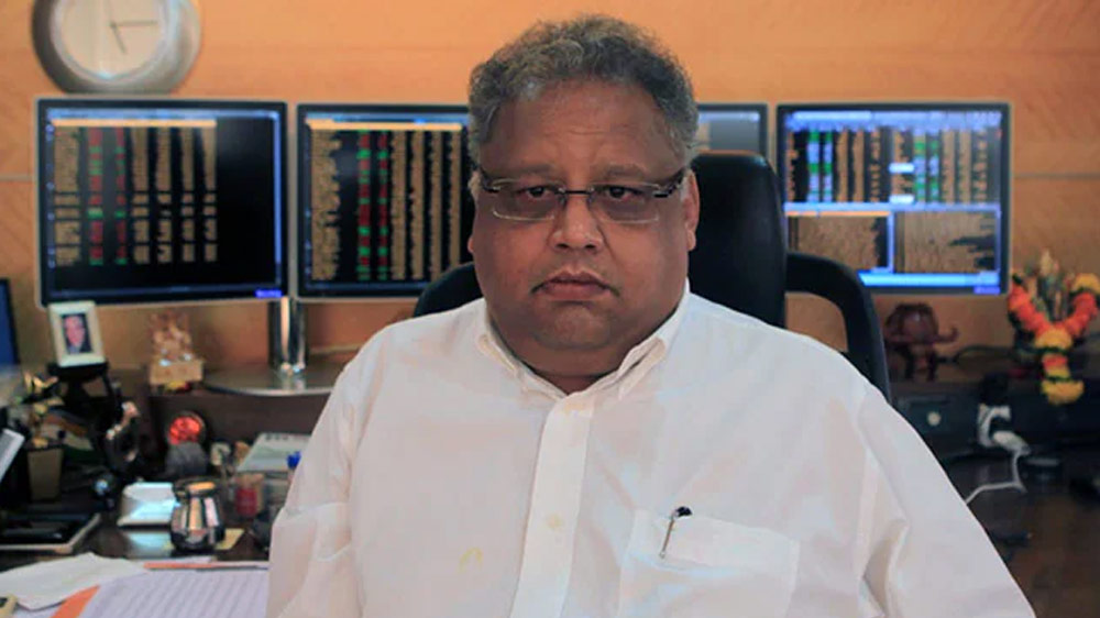 ২০২২ সালের জুলাই মাসের পরিসংখ্যান অনুযায়ী ভারতের ৩৬ তম বিত্তবান ব্যক্তিত্ব ছিলেন তিনি। 