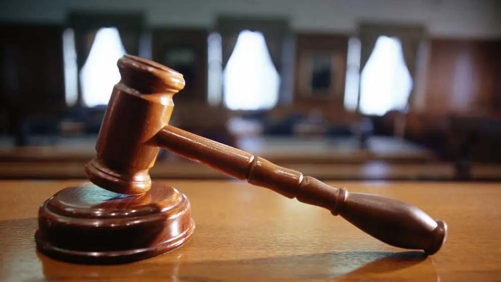 নথিভুক্তির সময় আবেদনটি একটি ‘পিটিশন নম্বর’ পায়। সে সময়ই রেজিস্ট্রি যাচাই করে দেখে, সময় অনুসারে মামলাটিকে দ্রুত শুনানির জন্য অগ্রাধিকার দেওয়ার প্রয়োজনআছে কি না।