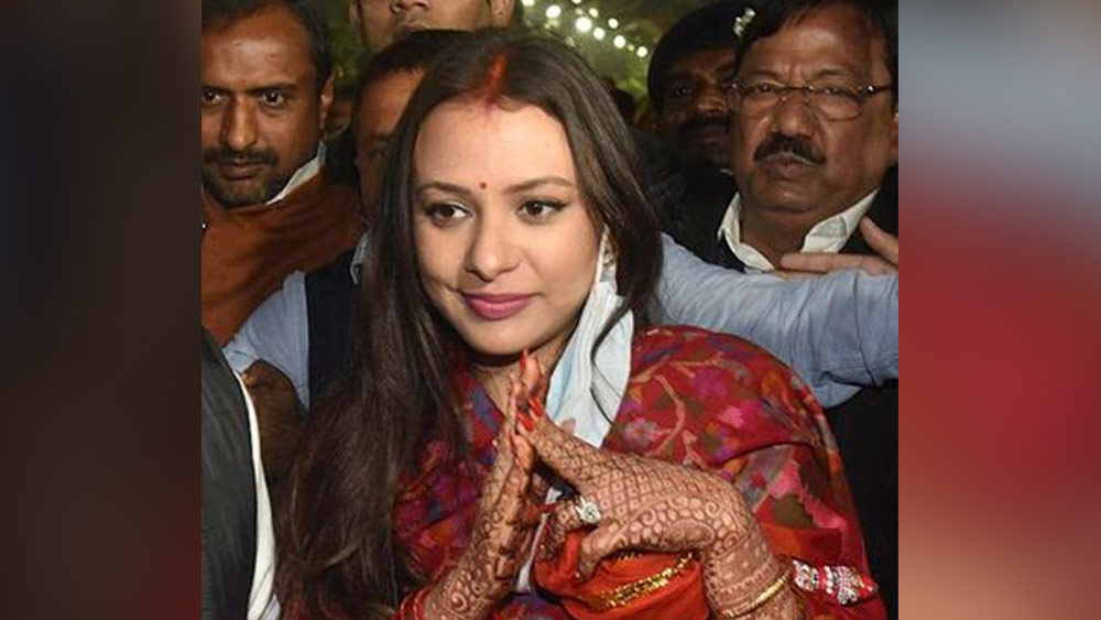 হরিয়ানার রেওয়ারি জেলার বাসিন্দা র‌্যাচেল। খ্রিস্টান ধর্মাবলম্বী। আদতে হরিয়ানার বাসিন্দা হলেও দক্ষিণ দিল্লির নিউ ফ্রেন্ডস কলোনিতে বাড়ি রয়েছে র‌্যাচেলদের।