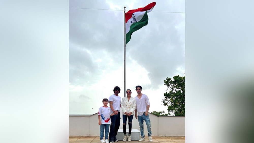 থাকতে পারলেন না সুহানা 