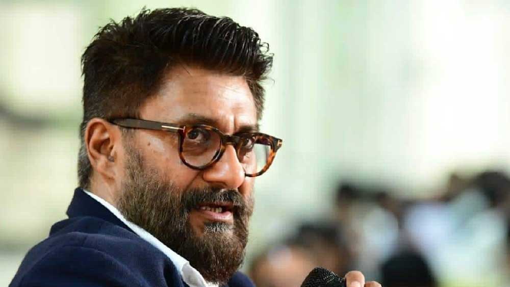 তবে বিবেক যে এই প্রথম বার বলিপাড়ার বিরুদ্ধে অভিযোগ করছেন, তা নয়। এর আগেও তাঁকে টুইট করতে দেখা গিয়েছে।