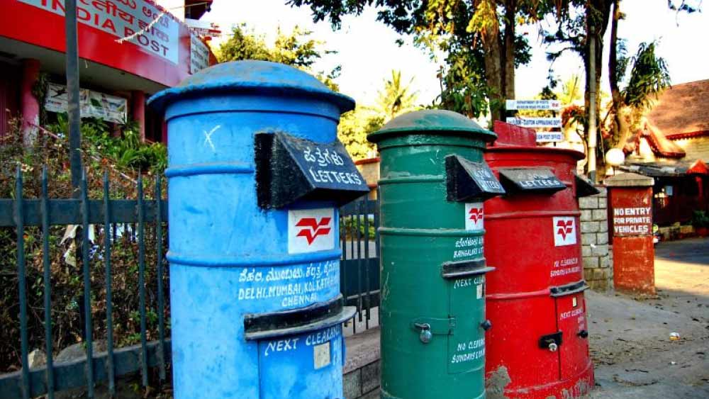 ডাকবিভাগ জানিয়েছে, স্বাধীনতার সময় কালে গোটা দেশে ২৩,৩৪৪টি ডাকঘর ছিল। এবং মূলত তা ছড়িয়ে ছিল শহরাঞ্চলে। তবে তা আড়েবহরে বেড়েছে। ২০১৭ সালের মার্চ মাসে প্রকাশিত পরিসংখ্যান জানাচ্ছে, দেশ জুড়ে ১৫৪,৯৬৫টি ডাকঘর রয়েছে। এ ছাড়া, গোটা দেশকে ২৩টি পোস্টাল সার্কলে ভাগ করা হয়েছে।