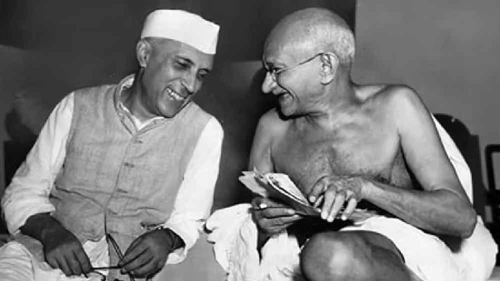 কিরণ মোতওয়ানে জানিয়েছেন, শিকাগো রেডিয়ো লাউডস্পিকার ব্যবহার করার জন্য কখনই কংগ্রেস দলের থেকে পারিশ্রমিক নিতেন না নানিক। পরে নেহরু পারিশ্রমিক দিতে রাজি হন। তাঁর কথায়, ‘‘দল আমাদের খরচ বহন করত ও সভাপিছু প্রায় ছয় হাজার টাকা করে দিত।’’