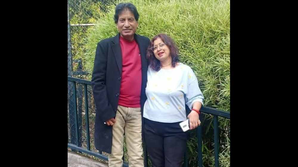 ১৯৯৩  সালে রাজু শিখাকে বিয়ে করেন। অন্তরা এবং আয়ুষ্মান নামে শ্রীবাস্তব দম্পতির দুই সন্তানও আছে।