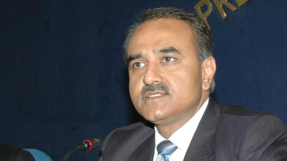 সাফল্য রয়েছে। কিন্তু রাজনীতির ফাঁসে ভারতীয় ফুটবলকে ভুগতেও হয়েছে। এমনটাই মত ওয়াকিবহল মহলের একাংশের।