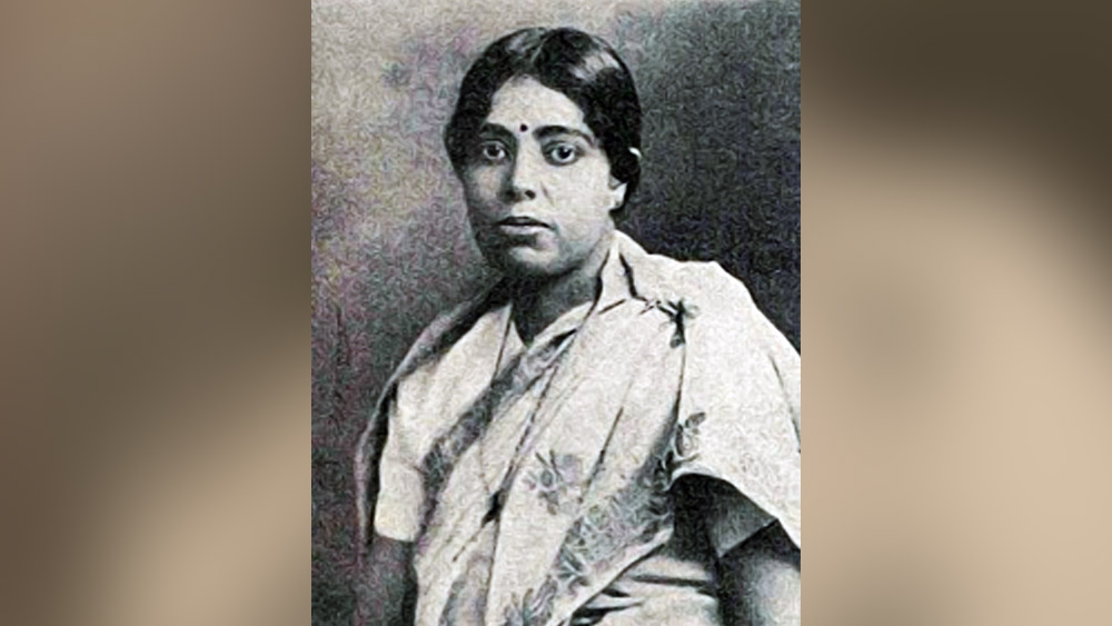 এ দেশে এসে আমেরিকার বিশ্ববিদ্যালয়ের শিক্ষা কাজে লাগিয়েছিলেন জানকী। কোয়ম্বত্তূরে ইম্পেরিয়াল সুগারকেন ইনস্টিটিউট তখন জানকীর পারদর্শিতায় ভরসা রেখে নতুন এক জাতের আখ উৎপন্ন করতে সমর্থ হয়েছিল। তার আগে পর্যন্ত ইন্দোনেশিয়া থেকে আখ আমদানি করতে হত ভারতকে।