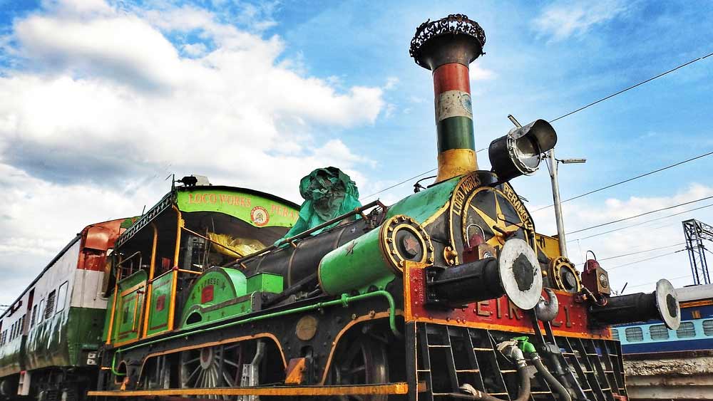 বয়স ১৬৭ বছর। কিন্তু এখনও সে সক্ষম। ভারতীয় রেলের এই বাষ্পচালিত ইঞ্জিনই বিশ্বের প্রাচীনতম সক্রিয় রেল ইঞ্জিন। 