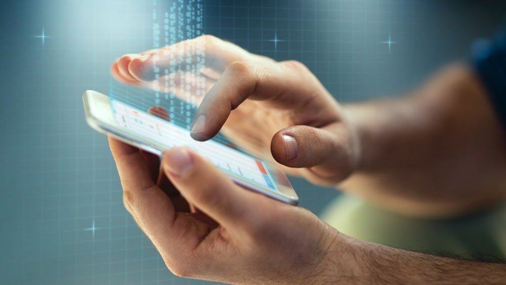 কল প্রাপকের কাছে একটি স্থানীয় নম্বর থেকেই ফোন আসে। এর ফলে, আন্তর্জাতিক শুল্কের বাড়তি খরচের হাত থেকে বাঁচা যায়। অবৈধ অপারেটরগুলি প্রকৃত শুল্কের মাত্র ৫০ শতাংশ কম খরচে কাজ করে।