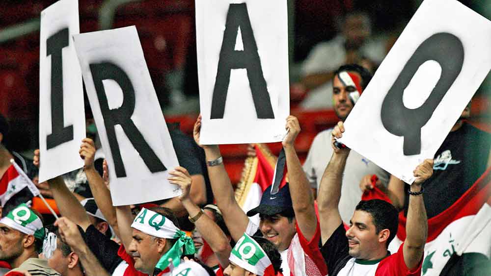 ২০০৮ সালে ইরাকের জাতীয় অলিম্পিক কমিটি এবং জাতীয় ক্রীড়া ফেডারেশন ভেঙে দেয় সে দেশের সরকার। এই কারণে ২০১০ সালে বিশ্বকাপের বাছাইপর্বের আগে আগেই ইরাককে নিষিদ্ধ করে ফিফা। বাছাইপর্বে অস্ট্রেলিয়ার বিরুদ্ধে খেলার কথা ছিল ইরাকের। পরে ইরাক সরকার জানায়, ফুটবল অ্যাসোসিয়েশন ভাঙা হচ্ছে না। শাস্তিও উঠে যায়।