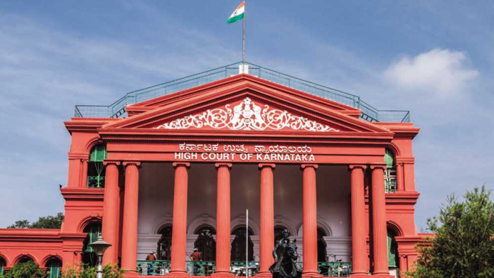 ২০১০ সালের জুলাইয়ে চার জনকেই খুনের অভিযোগে দোষী সাব্যস্ত করেছিল কর্নাটকের এক দায়রা আদালত। কর্নাটক হাই কোর্ট তাদের যাবজ্জীবনের সাজা বহাল রেখেছিল। 