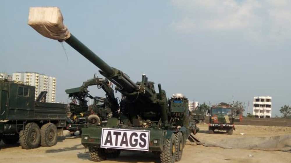 এই কামানে রয়েছে সি৪আই (অর্থাৎ কমান্ড, কন্ট্রোল, কমিউনিকেশনস, কম্পিউটার্স অ্যান্ড ইনটেলিজেন্স) সিস্টেম। 