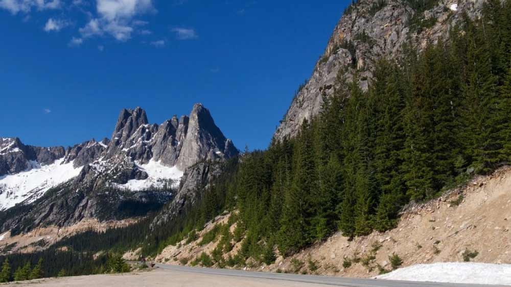 মৃত্যুর পর টেডের মৃতদেহ দাহ করা হয়। ইচ্ছে অনুসারে তার চিতাভস্ম ওয়াশিংটনের ক্যাসকেড পর্বতমালায় ছড়িয়ে দেওয়া হয়। খুন করার পর এই জায়গাতেই সে মহিলাদের মৃতদেহগুলি ফেলে আসত।