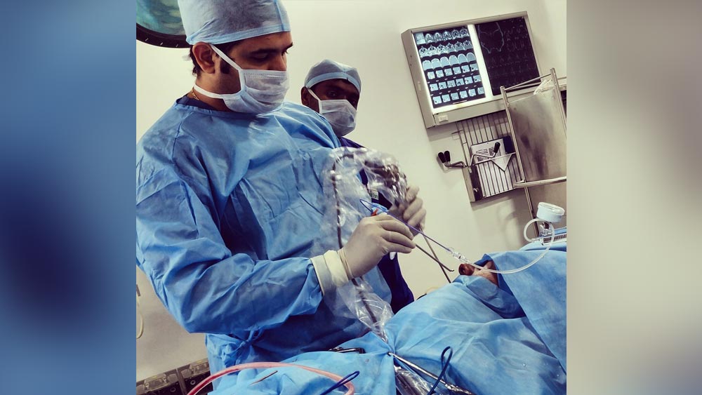 ইউটিউবের মাধ্যমে তাঁর নিজের চ্যানেল থেকে প্রচুর ভিডিয়োও আপলোড করেন তিনি। তিনটি বইও লিখেছেন জগদীশ।