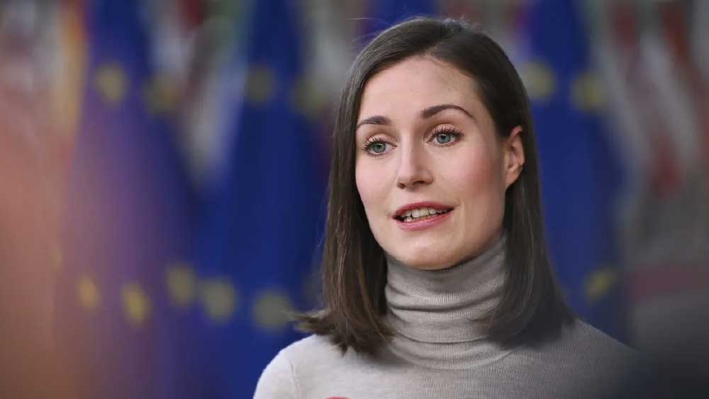 সানা আরও বলেন, ‘‘আমার একটি পারিবারিক জীবন আছে, আমার একটি কর্মজীবন আছে এবং আমার বন্ধুদের সঙ্গে কাটানোর জন্য আমার অবসর সময়ও আছে। এই পার্টিতে আমার বয়সি অনেক মানুষ ছিলেন।’’