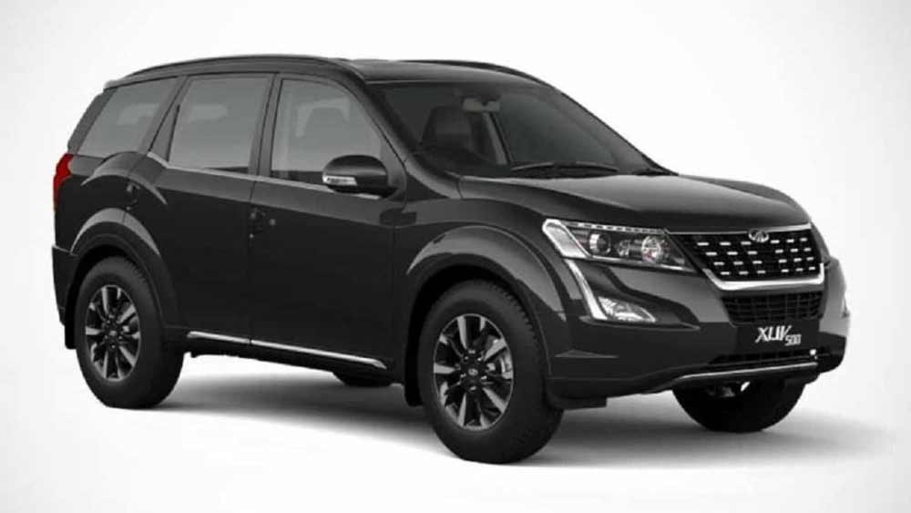 ভোলে ব্যোম চালকলের গ্যারেজে রয়েছে একটি মহিন্দ্রা-৫০০ গাড়িও। ডাব্লুউ বি৫৪ জেড ৪১৭৬ নম্বরপ্লেটওয়ালা এই গাড়ির অত্যাধুনিক প্রযুক্তি সম্পন্ন। সতীর্থ ট্রাস্টের নামে এই গাড়িটি কেনা হয়েছে বলে সূত্রের খবর।