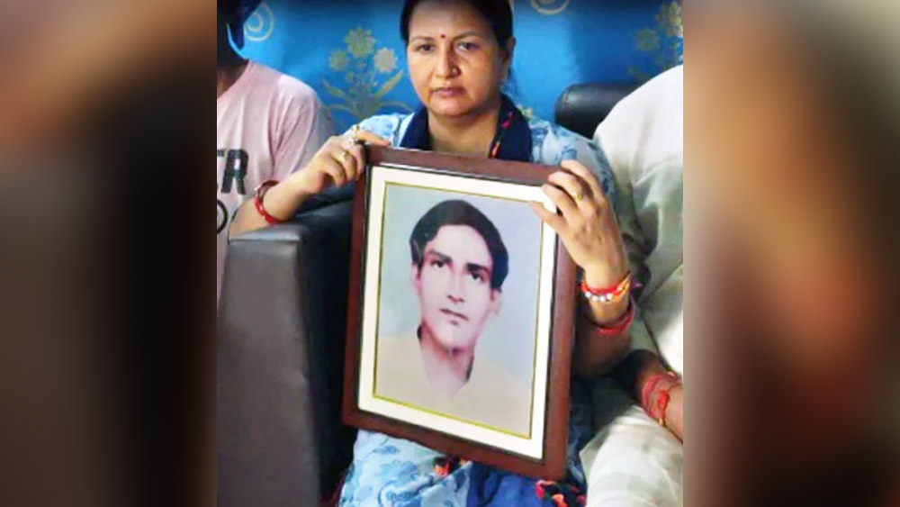 ল্যান্সনায়েকের শেষকৃত্যে উপস্থিত সেনার এক আধিকারিক জানিয়েছেন, বছরের পর বছর গড়িয়ে গেলেও চন্দ্রশেখরের সন্ধান চালিয়ে গিয়েছেন তাঁরা। তিনি বলেন, ‘‘নিখোঁজ সেনাদের জন্য তল্লাশি অভিযান কখনই থামানো হয়নি। আশা করি ল্যান্সনায়েকের চন্দ্রশেখরের মতো অন্যদেরও খুঁজে পাব।’’