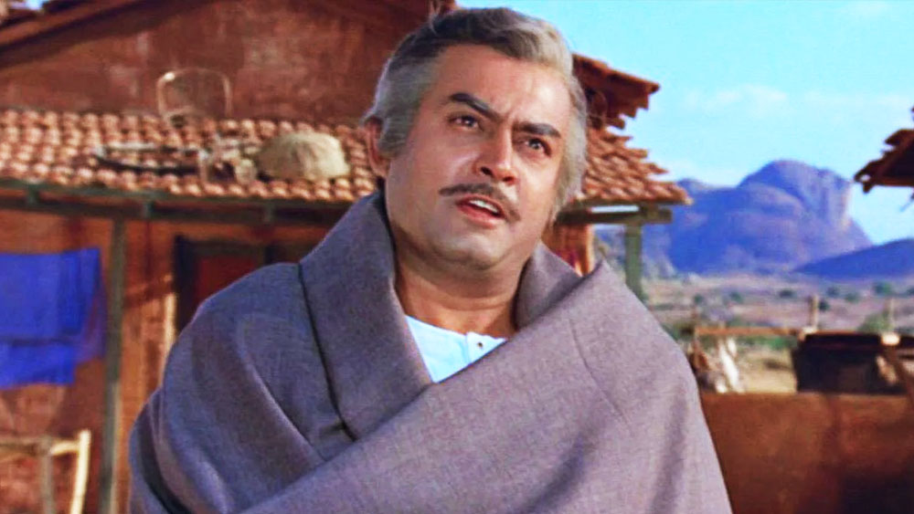 ঠাকুর বলদেব সিংহের নামও নিজের শ্বশুরের নামে রেখেছিলেন সেলিম খান। তাঁর প্রথম স্ত্রী সলমা খানের বাবার নাম ছিল বলদেব সিংহ চড়ক। সেই নামেই সঞ্জীব কুমারের চরিত্রের নামকরণ করেছিলেন সেলিম।