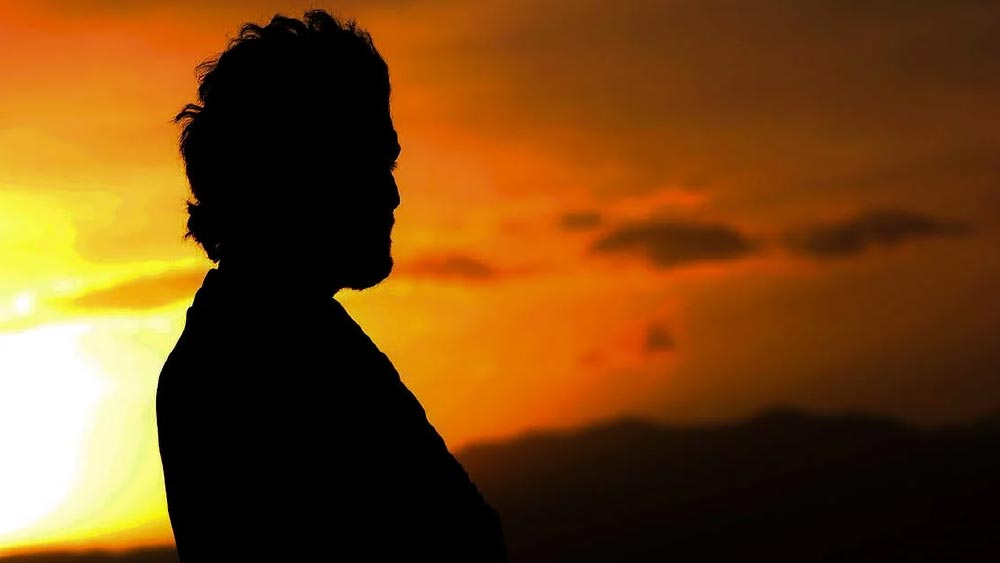 চিত্রকলার জীবন বৃত্তান্ত শুনে সিদ্ধলিঙ্গাপ্পা আবেগপ্রবণ হয়ে পড়ে। চিত্রকলার এই পরিণতির জন্য যাঁরা দায়ী, তাঁদের পৃথিবী থেকে সরিয়ে নেওয়ার পরিকল্পনা করেন এই যুগল। ঠিক করেন প্রথমে তিন মহিলাকে শেষ করবেন এবং পরে খুন করবেন ওই চার পুরুষকে।