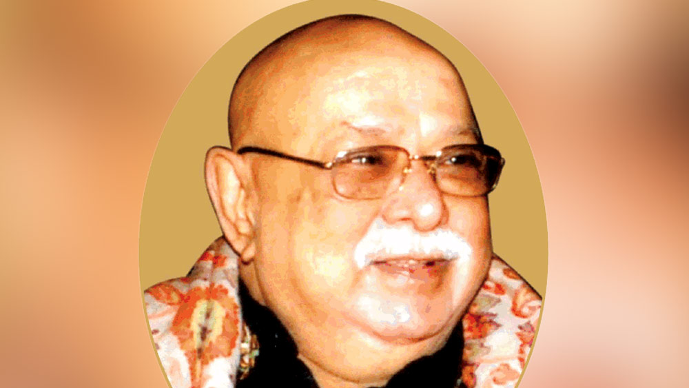নাম দেবেন্দ্র আহুজা। এক বেসরকারি ব্যাঙ্কের উচ্চপদে চাকরি করতেন তিনি। শেয়ার বাজারে বিনিয়োগ করে তিনি ৩০০ কোটি টাকার সম্পত্তি তৈরি করেছিলেন। কিন্তু তিনি আলোর রোশনাইয়ে এসেছিলেন কারণ তাঁর আরও একটি পরিচয় রয়েছে। সম্পর্কে অভিনেতা ববি দেওলের শ্বশুর ছিলেন দেবেন্দ্র।
