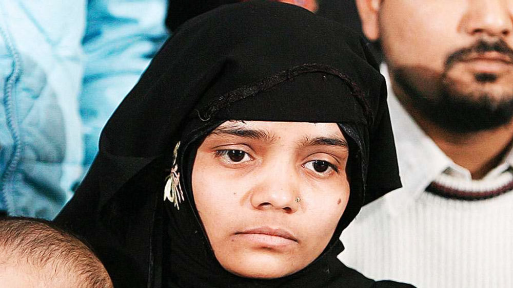 ২০২২ সালের ১৫ অগস্ট ৭৬তম স্বাধীনতা দিবসে বিলকিসকাণ্ডে সাজাপ্রাপ্ত ১১ জনকে মুক্তি দেওয়ার সিদ্ধান্ত নেয় গুজরাত সরকার। 