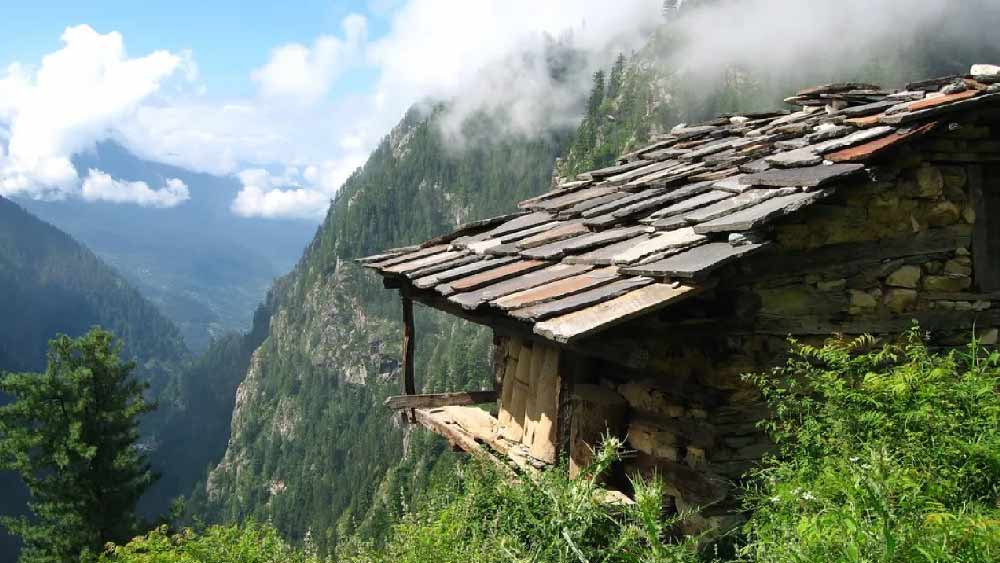 এ-ও বলা হয় যে, শিব এবং পার্বতী এই স্থানটির সৌন্দর্য দেখে এতটাই বিস্মিত হয়েছিলেন যে, তাঁরা এখানে আরও কিছু সময় কাটানোর সিদ্ধান্ত নেন। কিংবদন্তি অনুসারে, শিব-পার্বতী এই অঞ্চলে প্রায় ১১০০ বছর এক সঙ্গে কাটান।