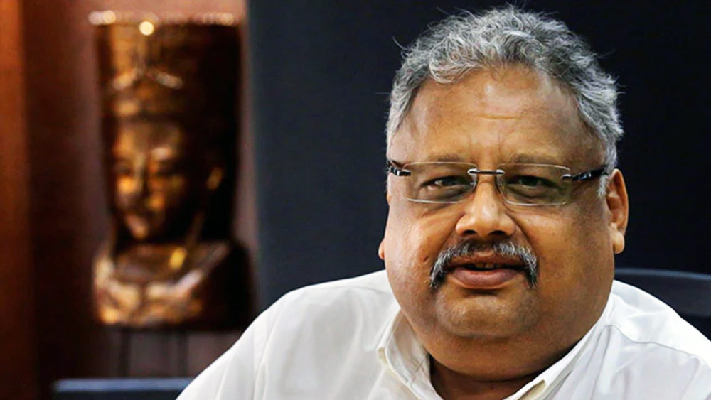 বেশ কয়েক বছর আগে আরকে প্রসঙ্গে একটি সাক্ষাৎকারে রাকেশ বলেছিলেন, ‘‘আপনারা জানেন না, আমরা পরস্পরের কতটা কাছের। যদিও আমরা আলাদা থাকি আর কোনও ব্যবসায়িক অংশীদারিত্বও নেই।’’