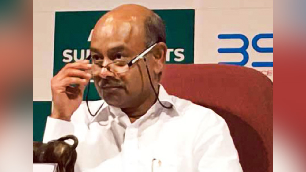 আমেরিকার একটি পত্রিকার দাবি, রাকেশের অছি পরিষদের হাল সামলানোর দায়িত্ব পেলে আরকের সম্পত্তি বেড়ে ৫৮০ কোটি ডলার (ভারতীয় মুদ্রায় প্রায় ৪৬ হাজার ৩৩৬ কোটি টাকা)-এ পৌঁছবে। তখন দেশের ৪৮তম ধনী ব্যক্তির তকমা পাবেন আরকে।