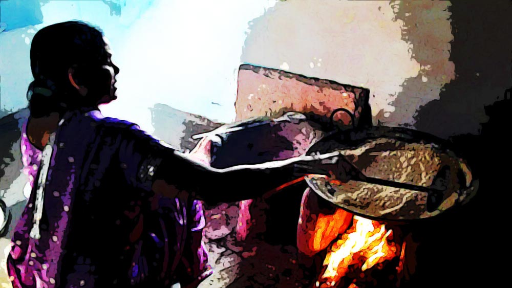 মহিলাদের উদ্দেশে বার্তাও দেন তিনি। তাঁর মতে, মহিলাদের অর্থনৈতিক দিক দিয়ে স্বাবলম্বী হওয়া উচিত।