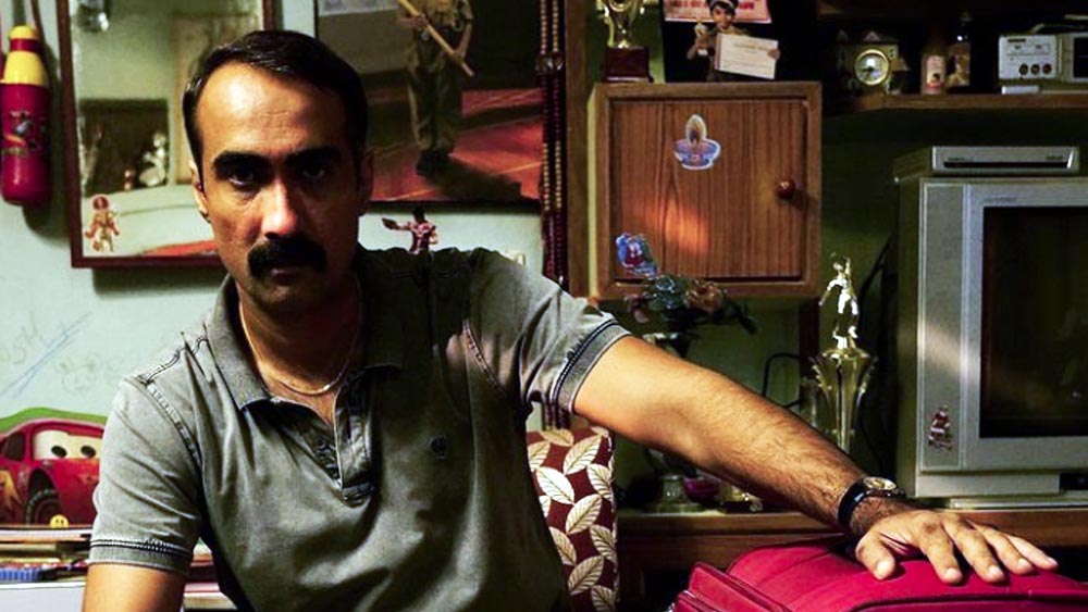 রণবীর শোরে। ভিডিয়ো জকি পেশার মাধ্যমে কর্মজীবন শুরু তাঁর। ২০০২ সালে বলিউডে পা রাখেন তিনি। মনীষা কৈরালার মতো অভিনেত্রীর সঙ্গে ‘এক ছোটিসি লাভ স্টোরি’ ছবিতে প্রথম কাজ করার সুযোগ পান রণবীর।