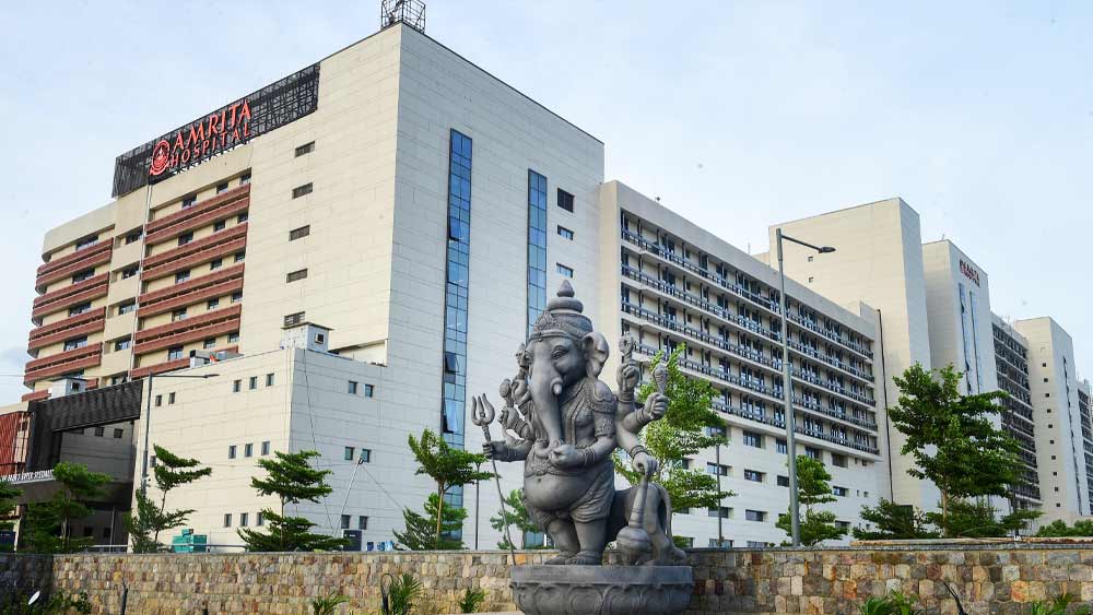 রোগীদের হাসপাতাল থেকে অন্যত্র স্থানান্তর করার জন্য ছাদের উপর হেলিপ্যাডের ব্যবস্থাও থাকছে। 