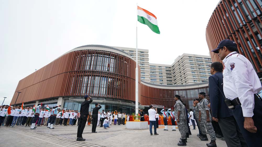 হাসপাতাল জুড়ে যা কাজকর্ম হবে তা সবই হবে ‘পেপারলেস’ পদ্ধতিতে। অর্থাৎ কাগজের ব্যবহার না করে ডিজিটাল মাধ্যমে কাজ করা হবে।