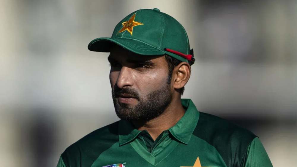 আসিফ আলি: খেলার আগেই ভারতকে হুঁশিয়ারি দিয়ে রেখেছেন। অনুশীলনে ১০০ থেকে ১৫০ ছক্কা মারছেন। ভারতের বিরুদ্ধে বড় শট খেলতে মুখিয়ে তিনি।