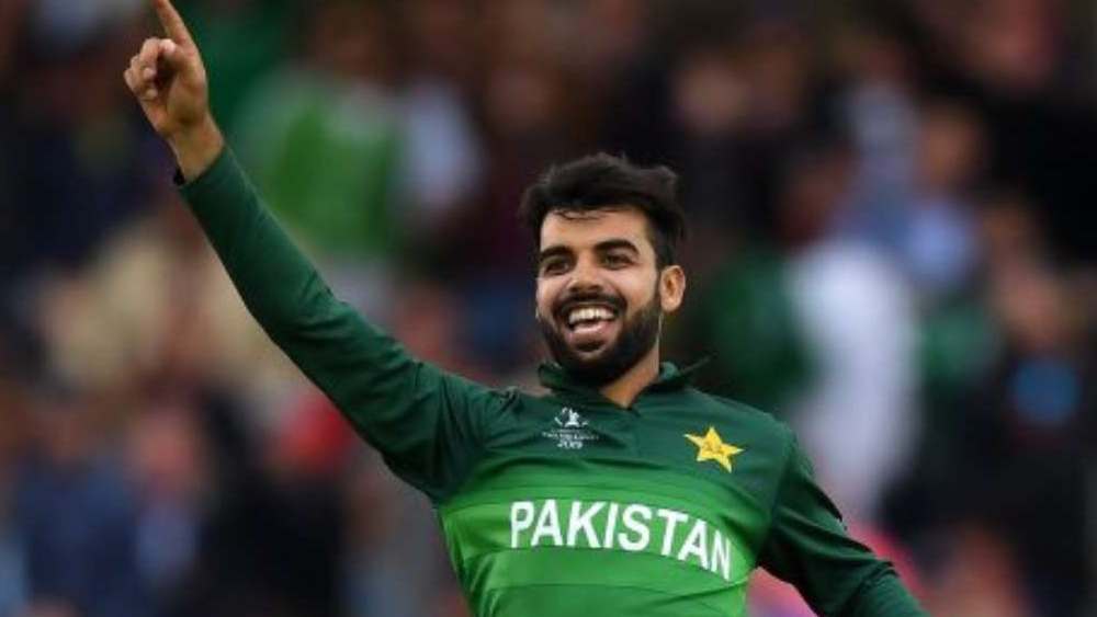 শাদাব খান: দলের সহ-অধিনায়ক। দীর্ঘ দিন ধরে খেলছেন। ব্যাটিংয়ের সঙ্গে স্পিন বোলিংটাও ভাল করেন। ভারতের বিরুদ্ধে তাঁর অভিজ্ঞতা কাজে লাগাতে চায় পাকিস্তান।