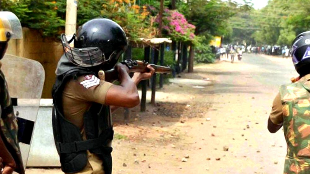 বর্তমান সরকার প্রতিশ্রুতি মতো শেষমেশ অভিযুক্তদের বিরুদ্ধে ব্যবস্থা কবে নেবে, তারই প্রতীক্ষায় দিন কাটাচ্ছেন প্রিন্সটন, মুথুলক্ষ্মী, বনিতারা।