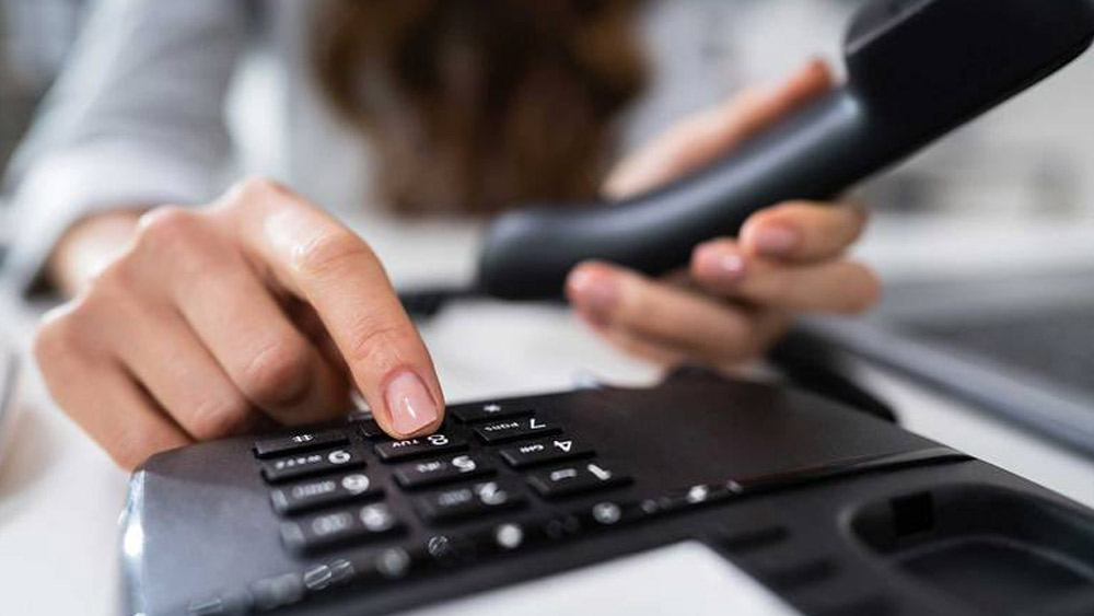 ২০০৩-এর ১৪ ফেব্রুয়ারি তাঁর ২৫ বছর বয়সি বোন ন্যান্সির কাছ থেকে ফোন পান ওঙ্কার। ন্যান্সি ফোনে ওঙ্কারকে জানান, অমরজিৎ দু’দিন ধরে বাড়ি ফেরেননি বলে তিনি চিন্তিত। ন্যান্সি ফোনে এ-ও জানান, অমরজিতের সংস্থার কর্মীরা তাঁকে জানিয়েছেন যে, অমরজিৎ কর্মসূত্রে হল্যান্ড গিয়েছেন। এই শুনে আরও চিন্তা বাড়ে ন্যান্সির। কারণ অমরজিতের পাসপোর্ট একটি সরকারি দফতরে জমা রাখা ছিল। একই সঙ্গে অমরজিৎ তাঁর জন্য যে বার্তা রেকর্ড করে গিয়েছেন, তাতে তিনি ইংরেজিতে কথা বলেছেন। কিন্তু তাঁর স্বামী কোনও বার্তা দিলে সব সময় পঞ্জাবিতে কথা বলতেন বলেও ন্যান্সি তাঁর দাদাকে জানান। 