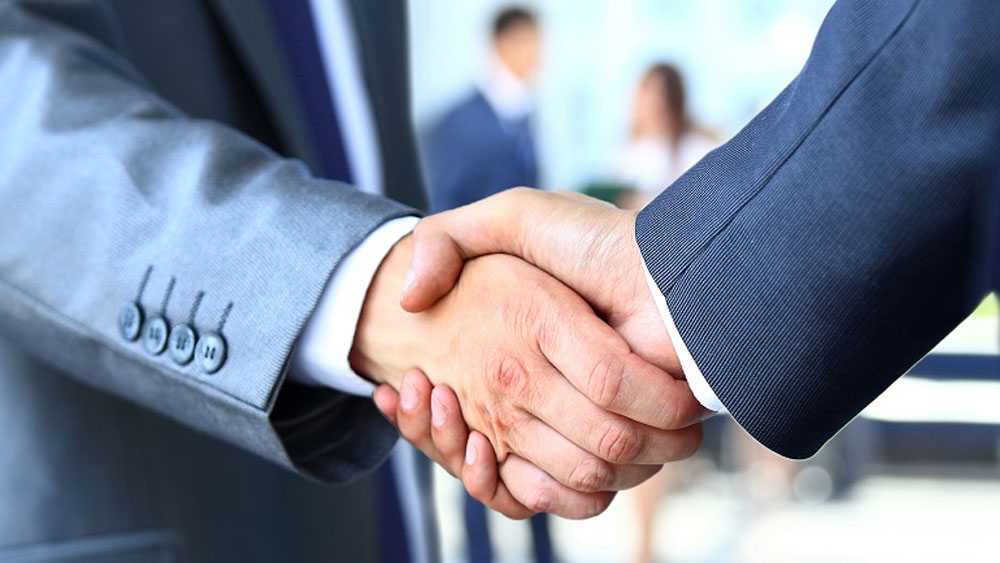 কেনেথ ২০০২ সাল থেকে অমরজিতের পরিবহণ সংস্থায় যোগ দেয়। তবে এর পিছনে তার ভয়ঙ্কর এক উদ্দেশ্য লুকিয়ে ছিল।