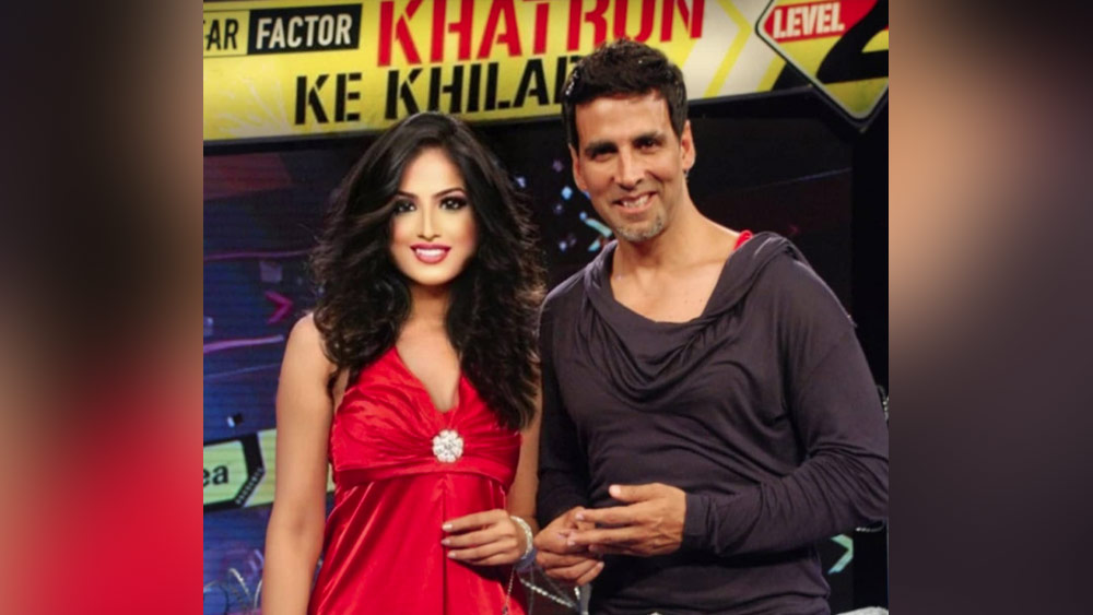 বলিউডের ‘খিলাড়ি’ অক্ষয় কুমারের সঙ্গে ‘ফিয়ার ফ্যাক্টর: খতরো কি খিলাড়ি’-র ফাইনাল পর্বে মডেলিং করেছেন তিনি।