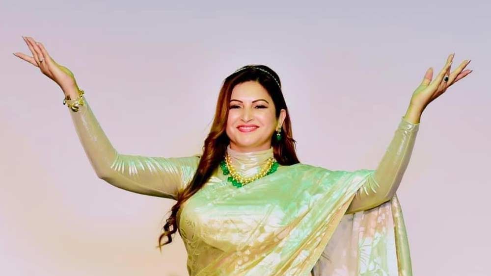 সাধারণের নজরে স্বাভাবিক মনে হলেও সোনালির মৃত্যু নিয়ে সন্দেহ প্রকাশ করেন তাঁর ভাই রিঙ্কু ঢাকা। তাঁর দাবি ছিল, দিদি সোনালিকে খুন করা হয়েছে। যে দুই সঙ্গীকে নিয়ে সোনালি গোয়া গিয়েছিলেন, তাঁরাই তাঁকে খুন করেছেন বলেও দাবি করেন রিঙ্কু। তিনি এ-ও অভিযোগ করেন, খুন করার আগে সোনালিকে ধর্ষণ করা হয়।