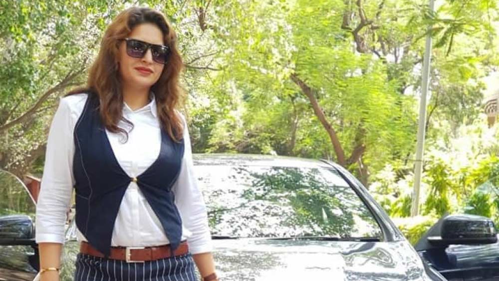 ধারালো কোনও অস্ত্র দিয়ে সোনালিকে খুন করা হয় বলেও অভিযোগ আনা হয়েছিল।